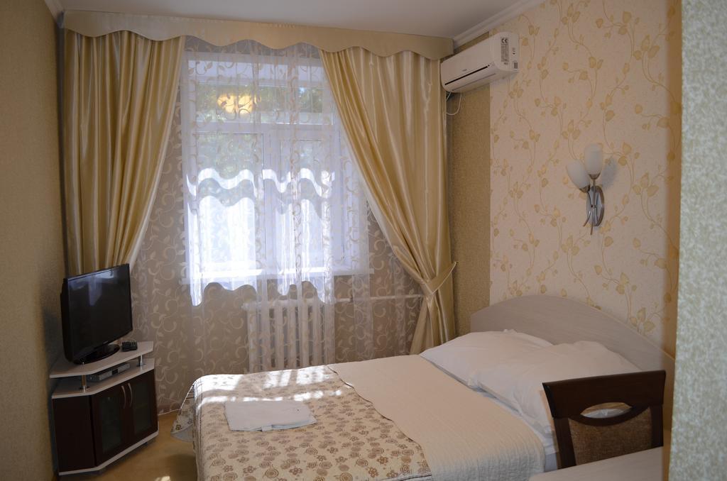 梅来克酒店 Ustʼ-Kamenogorsk 客房 照片