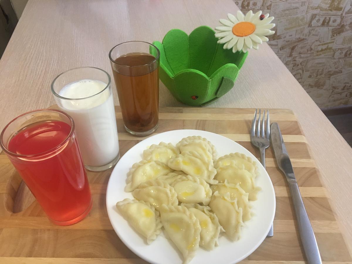 梅来克酒店 Ustʼ-Kamenogorsk 外观 照片